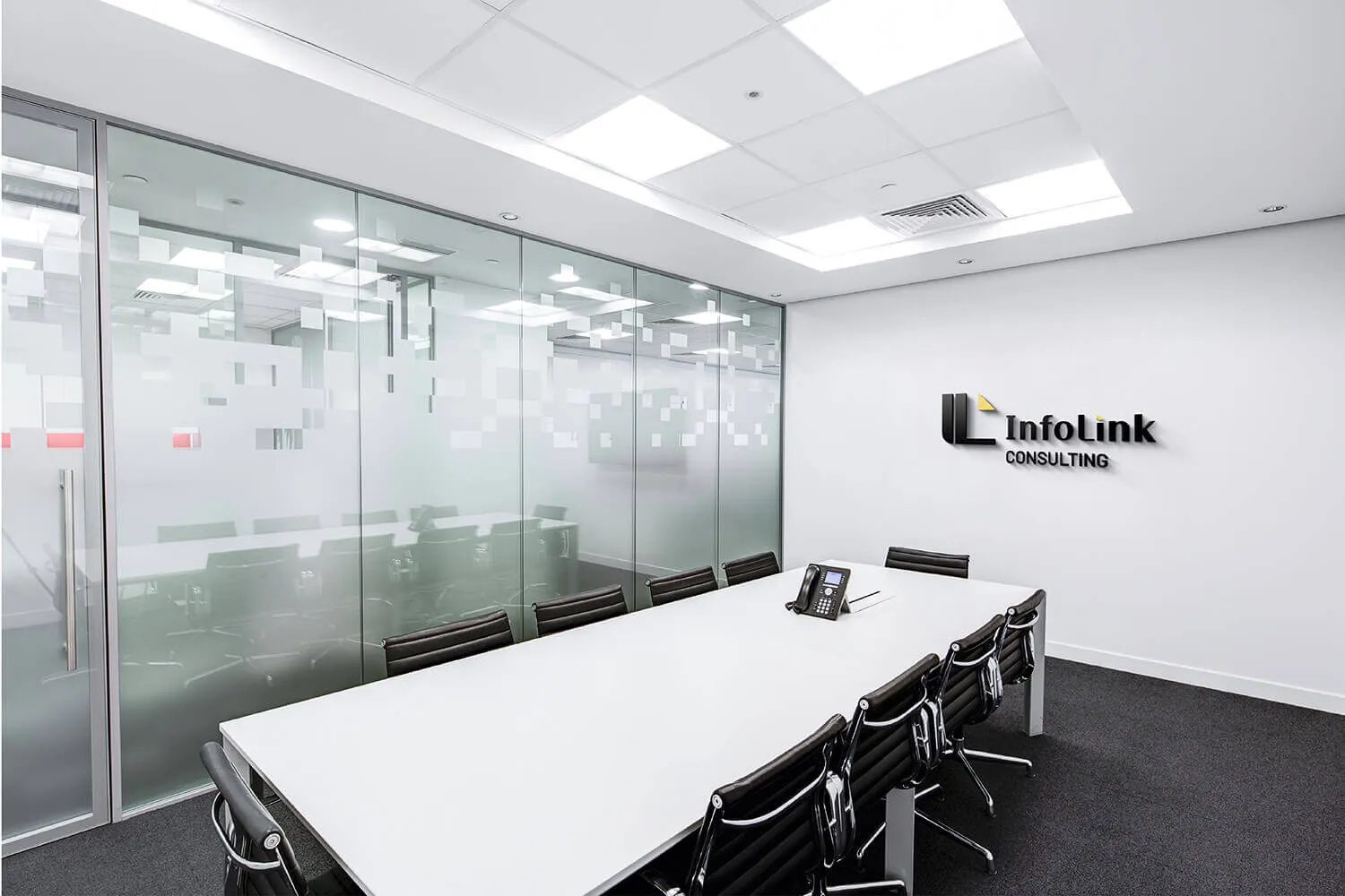 InfoLink Consulting CIS企業識別設計